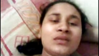 Cutie Sveta ດູດ cock ຂອງຜູ້ຊາຍແລະ fucks ເຂົາໃນຫມວກສຸດ crib ສະດວກສະບາຍ